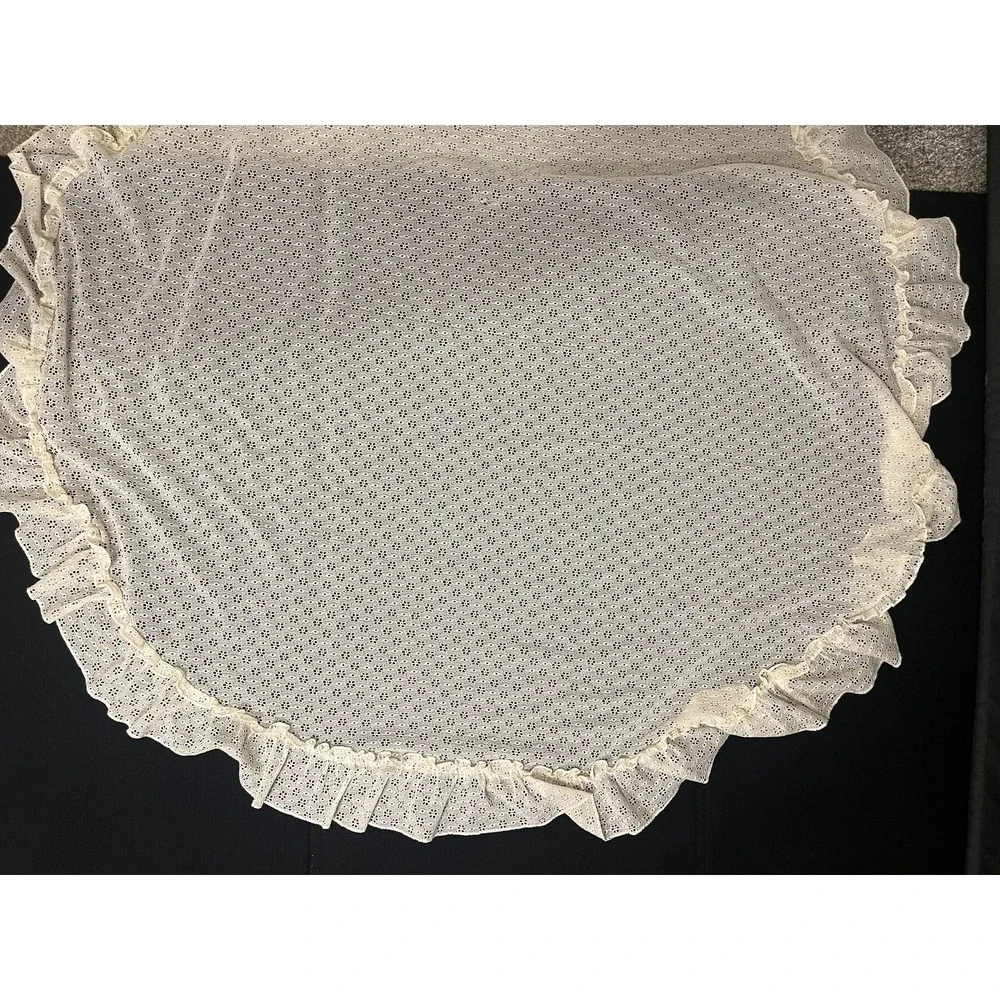 Round Lace Tablecloth White‎ Eyelet Ruffle Trim Floral Shabby Cottage Decor Chic
